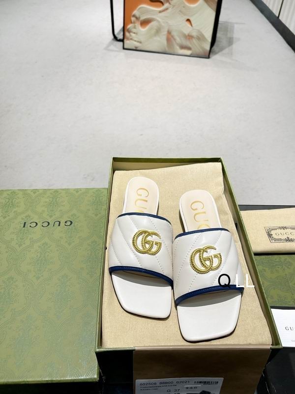 Gucci Women's Slippers 205